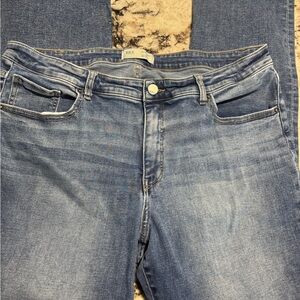 BKE Medium Blue Women's Straight Leg Jeans